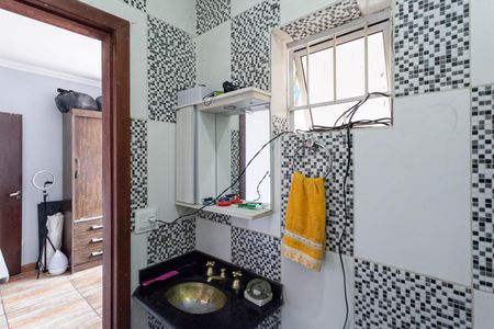 Casa à venda com 400m², 4 quartos e 3 vagasBanheiro da suíte 1