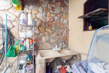 Casa à venda com 400m², 4 quartos e 3 vagasCasa 2 - Área de serviço