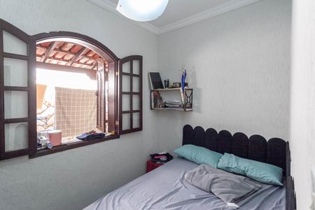 Casa à venda com 400m², 4 quartos e 3 vagasCasa 2 - Quarto 1