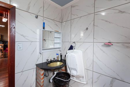 Casa à venda com 400m², 4 quartos e 3 vagasBanheiro social 