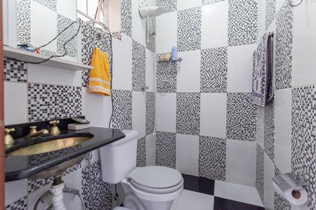 Casa à venda com 400m², 4 quartos e 3 vagasBanheiro da suíte 1