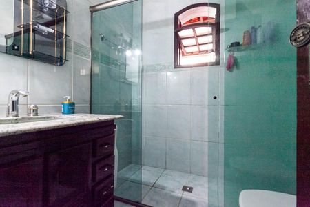 Casa à venda com 400m², 4 quartos e 3 vagasCasa 2 - Banheiro social 