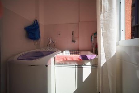 Apartamento para alugar com 66m², 2 quartos e 1 vagaÁrea de Serviço