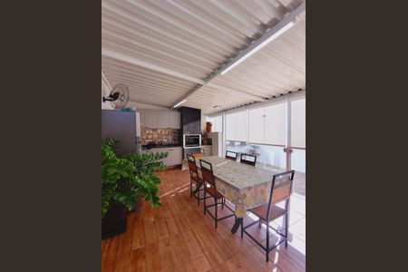 Apartamento à venda com 105m², 3 quartos e 1 vaga Apartamento à venda com 105m², 3 quartos e 1 vagaCozinha