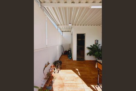 Apartamento à venda com 105m², 3 quartos e 1 vaga Apartamento à venda com 105m², 3 quartos e 1 vagaVaranda