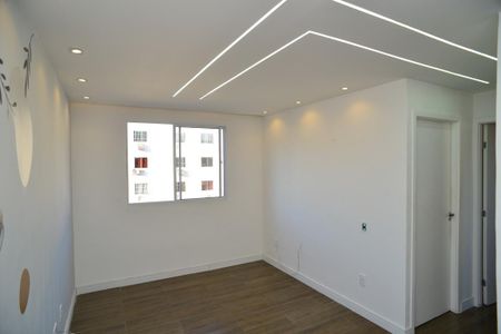 Sala de apartamento para alugar com 2 quartos, 41m² em Itanhangá, Rio de Janeiro