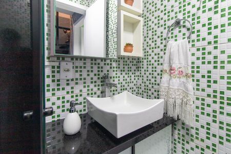 Apartamento à venda com 68m², 2 quartos e 2 vagasBanheiro