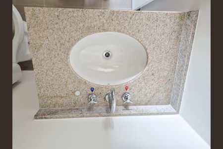 Apartamento à venda com 32m², 1 quarto e 1 vagaBanheiro