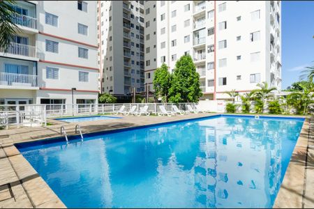 Apartamento à venda com 60m², 3 quartos e 1 vaga Apartamento à venda com 60m², 3 quartos e 1 vagaPiscina