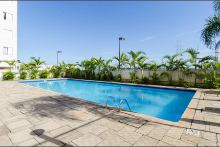 Apartamento à venda com 60m², 3 quartos e 1 vaga Apartamento à venda com 60m², 3 quartos e 1 vagaPiscina