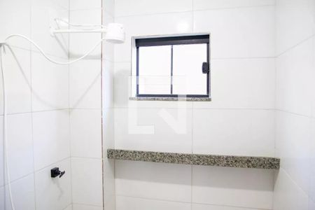 Banheiro de kitnet/studio para alugar com 1 quarto, 50m² em Setor Vila João Vaz, Goiânia