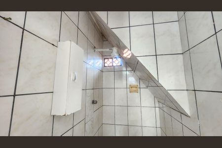 Casa para alugar com 30m², 1 quarto e sem vagaBanheiro 