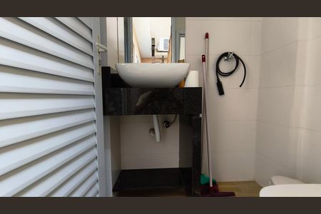 Casa para alugar com 110m², 2 quartos e sem vaga Casa para alugar com 110m², 2 quartos e sem vagaBanheiro de Serviço
