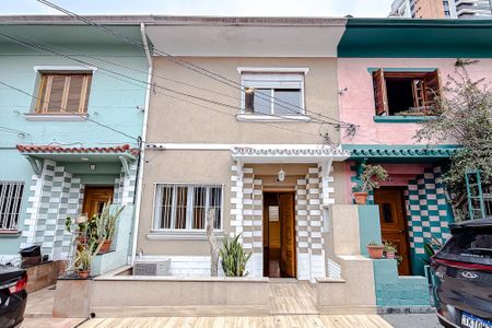 Casa de condomínio à venda com 110m², 2 quartos e sem vaga Casa de condomínio à venda com 110m², 2 quartos e sem vagaFachada