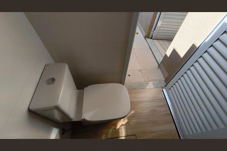 Casa para alugar com 110m², 2 quartos e sem vaga Casa para alugar com 110m², 2 quartos e sem vagaBanheiro de Serviço