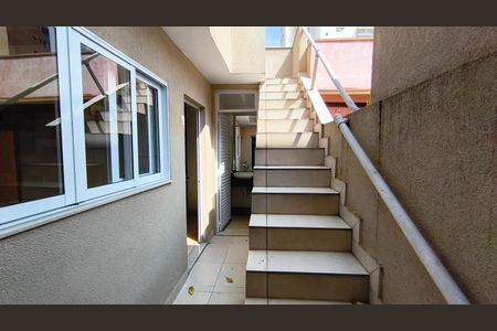 Casa para alugar com 110m², 2 quartos e sem vaga Casa para alugar com 110m², 2 quartos e sem vagaAcesso à area superior