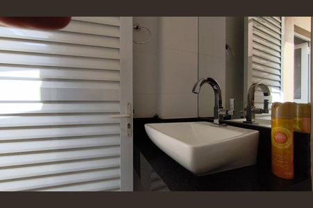 Casa para alugar com 110m², 2 quartos e sem vaga Casa para alugar com 110m², 2 quartos e sem vagaBanheiro de Serviço