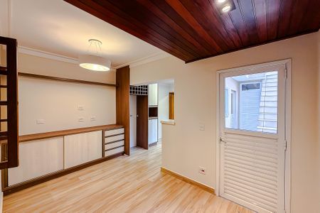 Casa de condomínio à venda com 110m², 2 quartos e sem vaga Casa de condomínio à venda com 110m², 2 quartos e sem vagaCopa