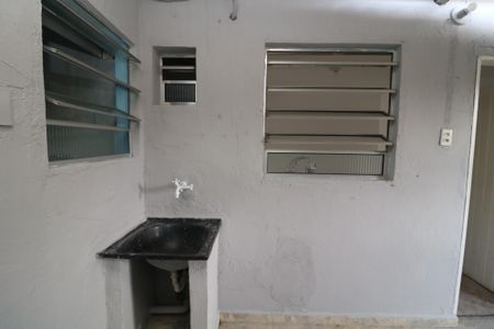 Casa para alugar com 60m², 2 quartos e sem vagaÁrea de Serviço