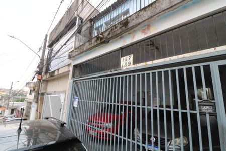 Casa para alugar com 60m², 2 quartos e sem vagaFachada