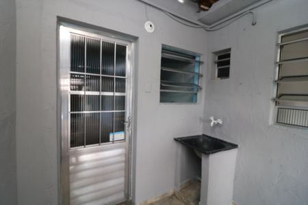 Casa para alugar com 60m², 2 quartos e sem vagaÁrea de Serviço