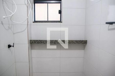 Banheiro de kitnet/studio para alugar com 1 quarto, 50m² em Setor Vila João Vaz, Goiânia