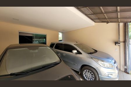 Casa de condomínio para alugar com 250m², 3 quartos e 2 vagas Casa de condomínio para alugar com 250m², 3 quartos e 2 vagasGaragem
