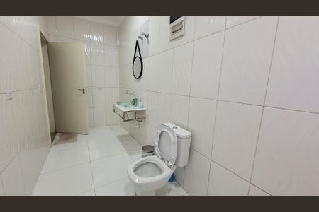 Casa de condomínio para alugar com 250m², 3 quartos e 2 vagas Casa de condomínio para alugar com 250m², 3 quartos e 2 vagasBanheiro - Piso Quartos