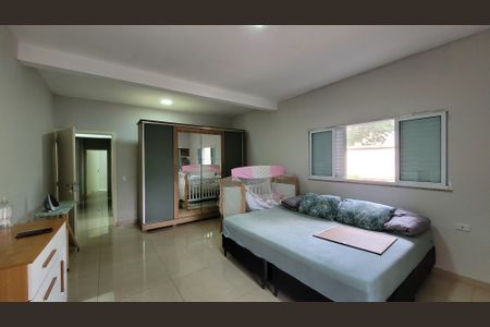 Suite de casa de condomínio para alugar com 3 quartos, 250m² em Chácara Águas da Pedra, Itaquaquecetuba