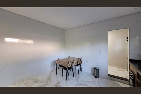 Casa de condomínio para alugar com 250m², 3 quartos e 2 vagas Casa de condomínio para alugar com 250m², 3 quartos e 2 vagasCozinha