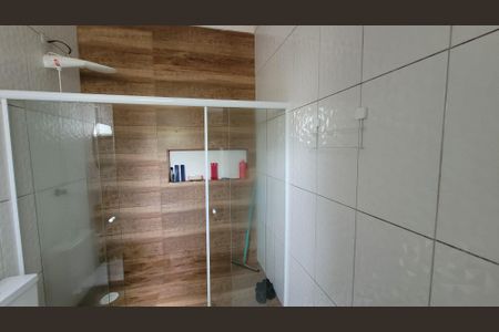 Casa de condomínio para alugar com 250m², 3 quartos e 2 vagas Casa de condomínio para alugar com 250m², 3 quartos e 2 vagasBanheiro Suite