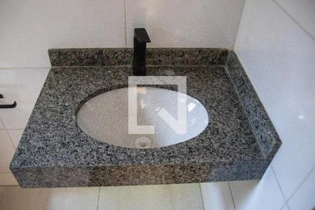 Banheiro de kitnet/studio para alugar com 1 quarto, 50m² em Setor Vila João Vaz, Goiânia