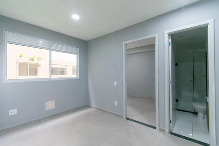 Sala de apartamento para alugar com 2 quartos, 31m² em Quinta da Paineira, São Paulo