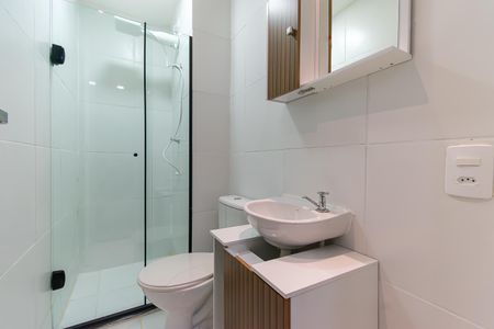 Apartamento para alugar com 31m², 2 quartos e sem vaga Apartamento para alugar com 31m², 2 quartos e sem vagaBanheiro