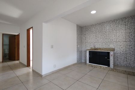 Casa de condomínio para alugar com 75m², 2 quartos e sem vagaSala/Cozinha
