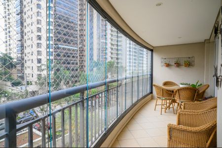 Apartamento à venda com 103m², 3 quartos e 2 vagas Apartamento à venda com 103m², 3 quartos e 2 vagasVaranda
