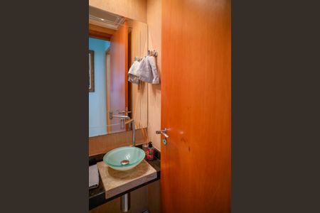Apartamento à venda com 103m², 3 quartos e 2 vagas Apartamento à venda com 103m², 3 quartos e 2 vagasLavabo