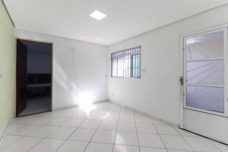 Sala de casa para alugar com 2 quartos, 100m² em Vila Curuçá Velha, São Paulo