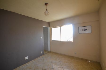 Sala de apartamento para alugar com 2 quartos, 7m² em Marco Dois, Nova Iguaçu