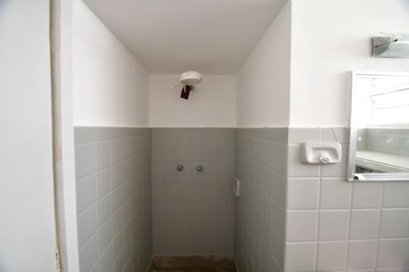 Apartamento para alugar com 100m², 2 quartos e sem vagaBanheiro