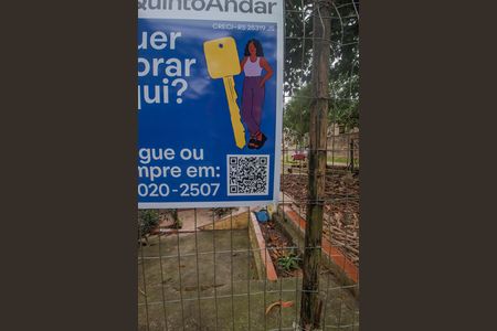 Casa à venda com 81m², 2 quartos e 2 vagas Casa à venda com 81m², 2 quartos e 2 vagasPlaca/Fachada
