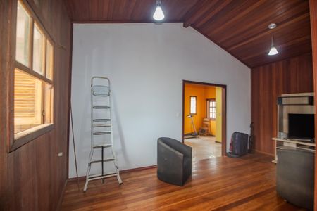 Casa à venda com 81m², 2 quartos e 2 vagas Casa à venda com 81m², 2 quartos e 2 vagasSala 2