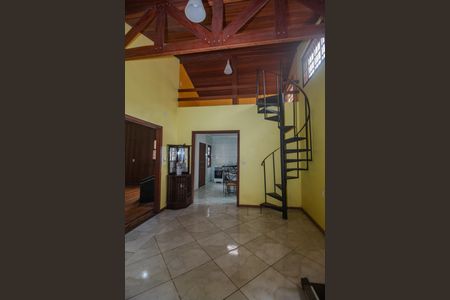 Casa à venda com 81m², 2 quartos e 2 vagas Casa à venda com 81m², 2 quartos e 2 vagasSala