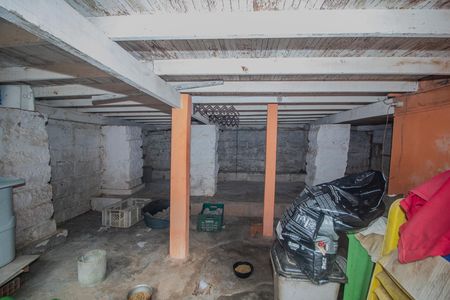 Casa à venda com 81m², 2 quartos e 2 vagas Casa à venda com 81m², 2 quartos e 2 vagasQuintal/Area de serviço