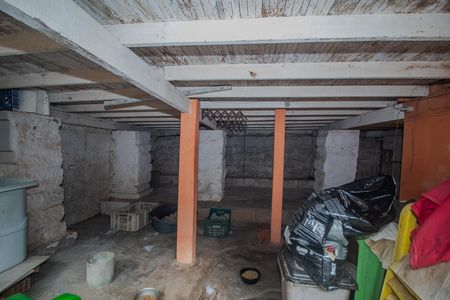 Casa à venda com 81m², 2 quartos e 2 vagas Casa à venda com 81m², 2 quartos e 2 vagasQuintal/Area de serviço