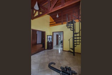 Casa à venda com 81m², 2 quartos e 2 vagas Casa à venda com 81m², 2 quartos e 2 vagasSala
