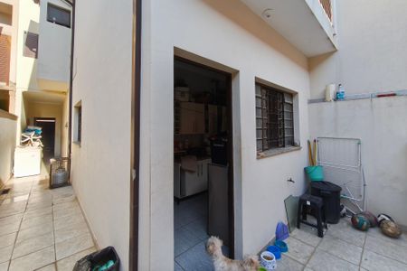 Casa à venda com 142m², 3 quartos e 2 vagasQuintal
