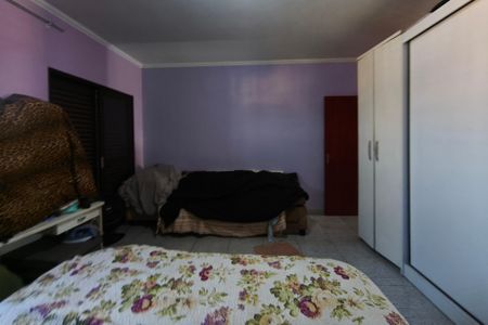 Casa à venda com 142m², 3 quartos e 2 vagasQuarto 1