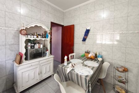 Casa à venda com 142m², 3 quartos e 2 vagasCozinha