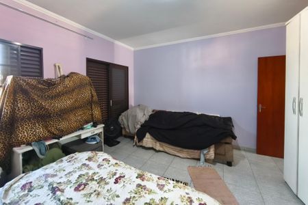 Casa à venda com 142m², 3 quartos e 2 vagasQuarto 1